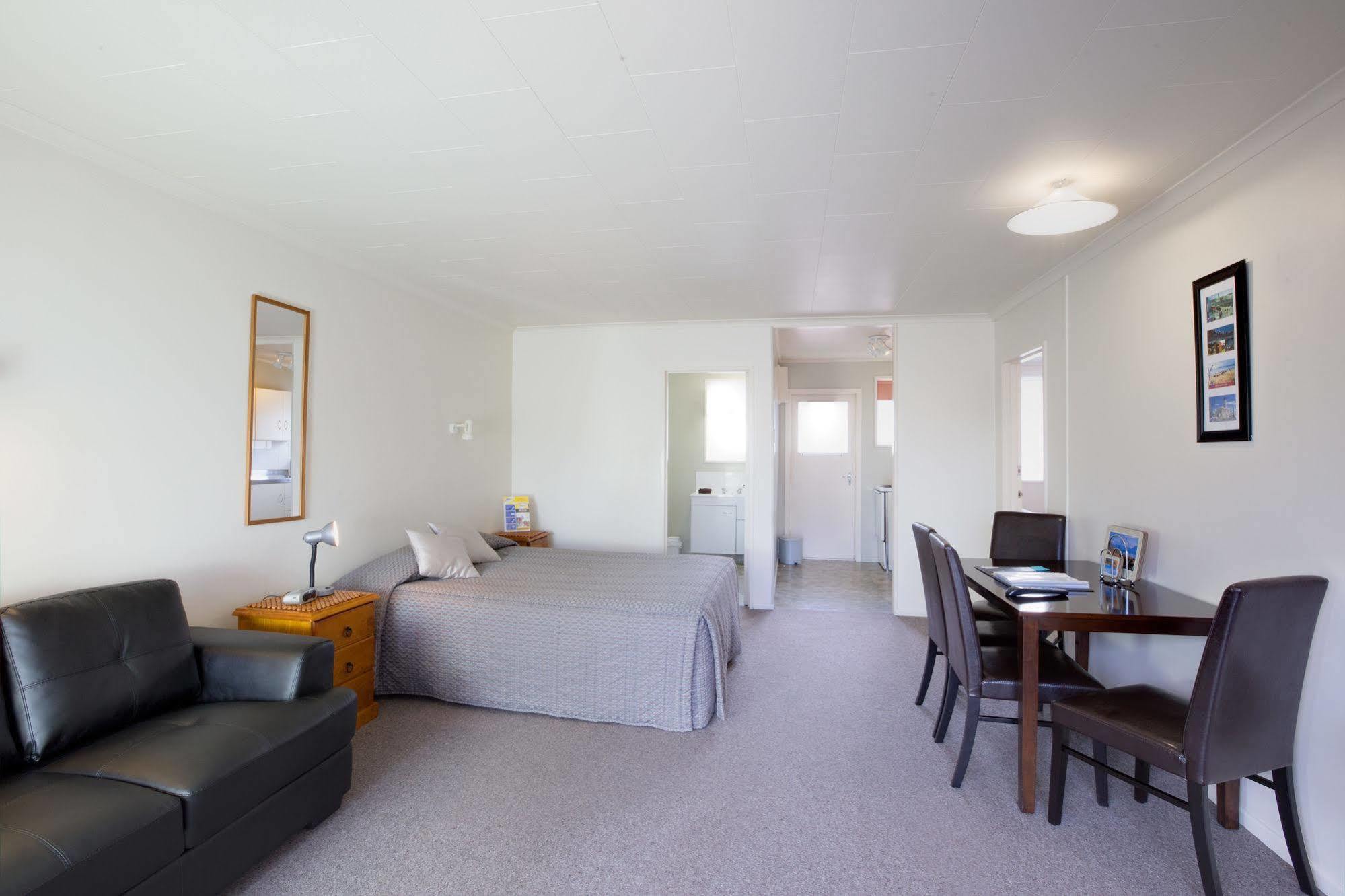 Aaa Thames Court Oamaru